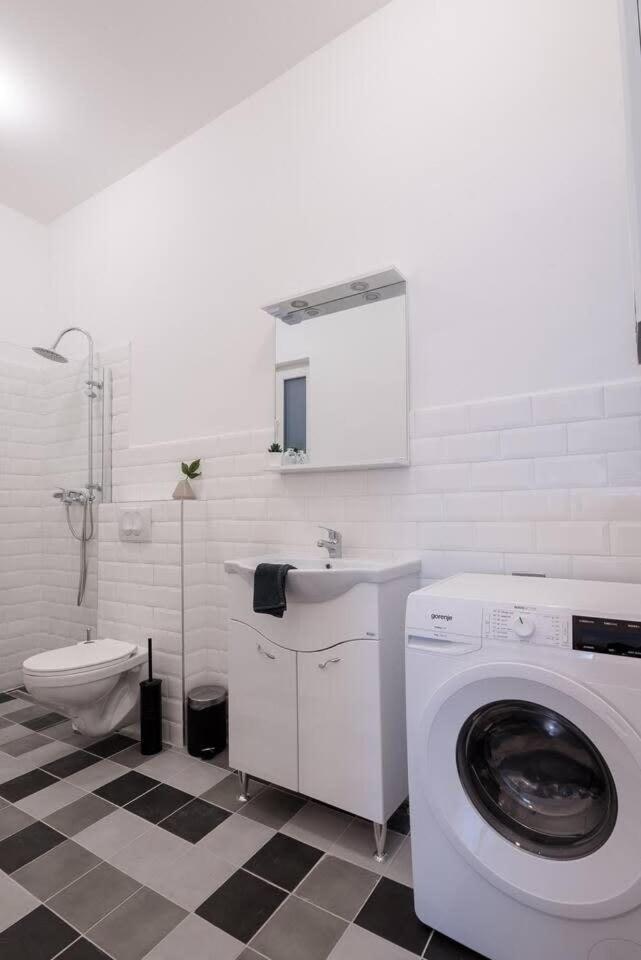 Central Brand New And Modern Apartment Budapest Exterior foto