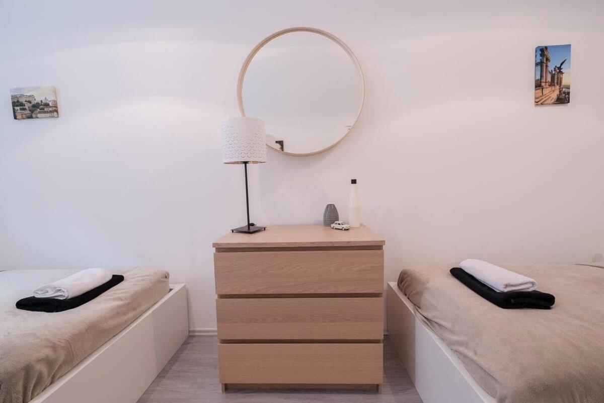 Central Brand New And Modern Apartment Budapest Exterior foto